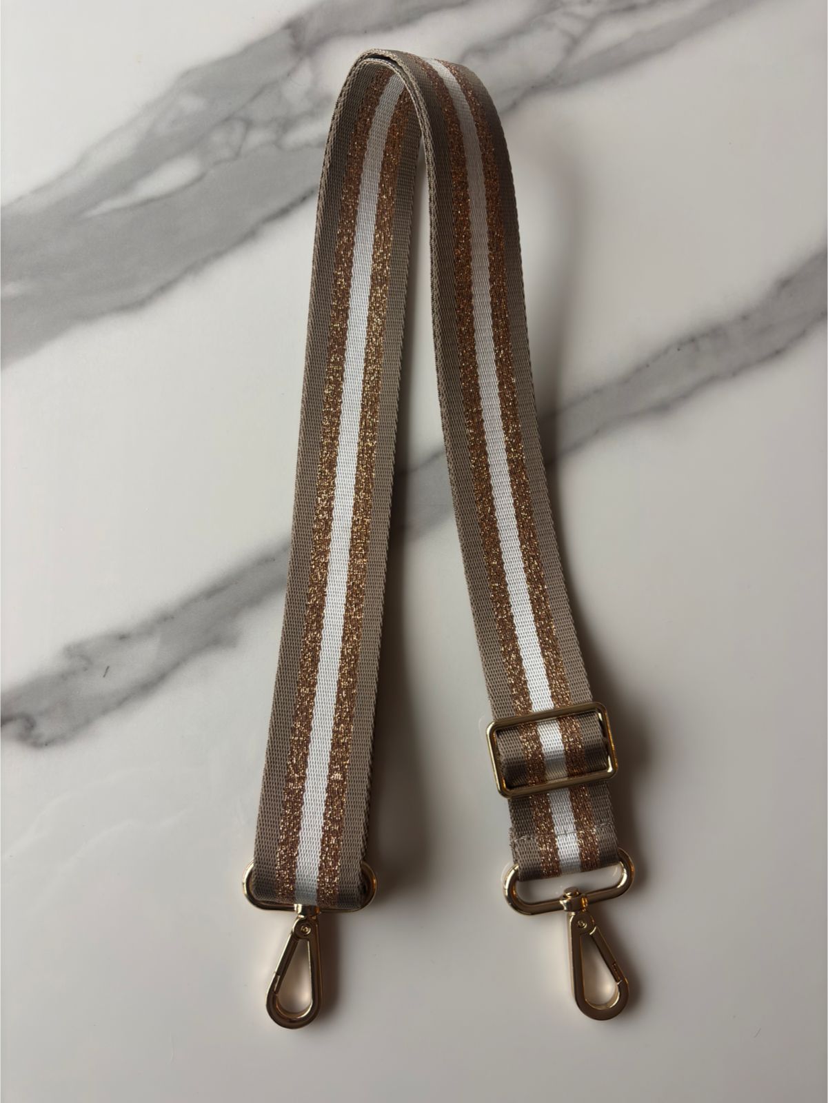 Strap Línea Dorada Blanca